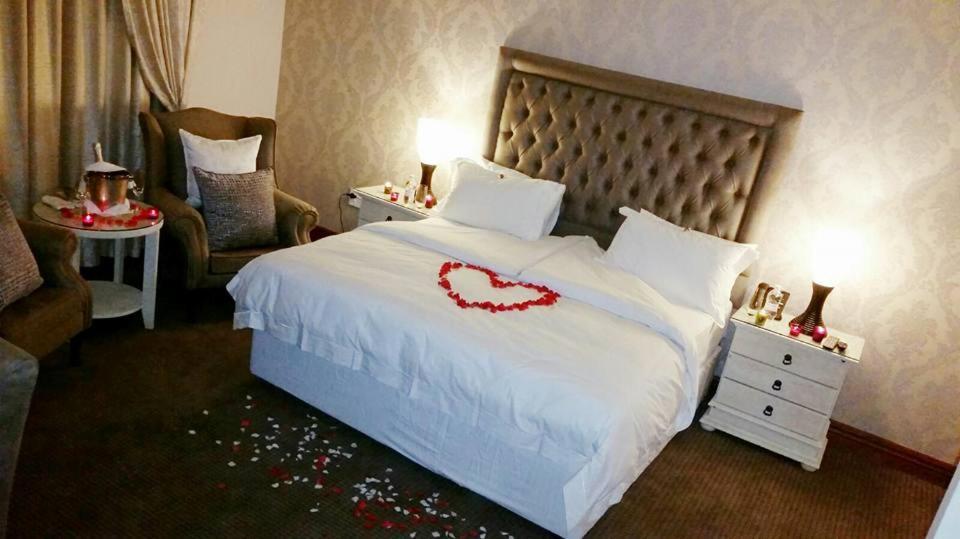 Classique Grace Boutique Hotel แซนด์ตัน ภายนอก รูปภาพ